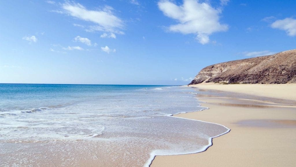 Das Bild zeigt die Strände von Fuerteventura